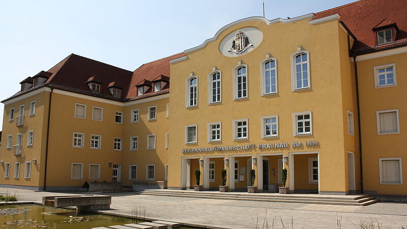 Braunau: Bezirkshauptmann soll abberufen werden