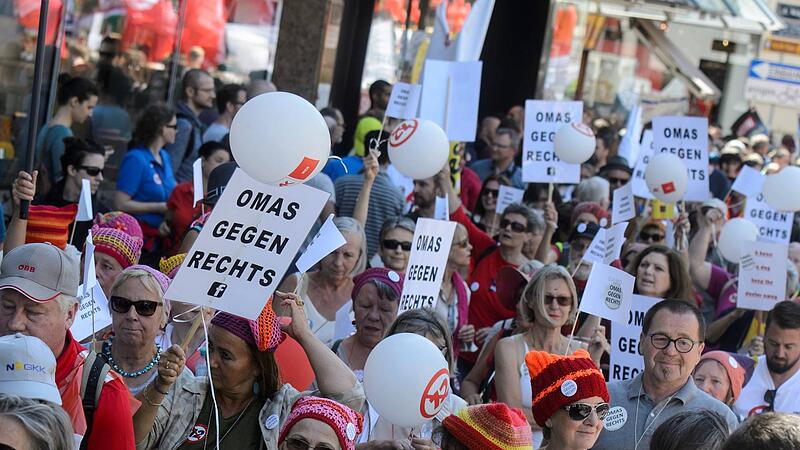 "Nein zum 12-Stunden-Tag": 100.000 demonstrierten in Wien