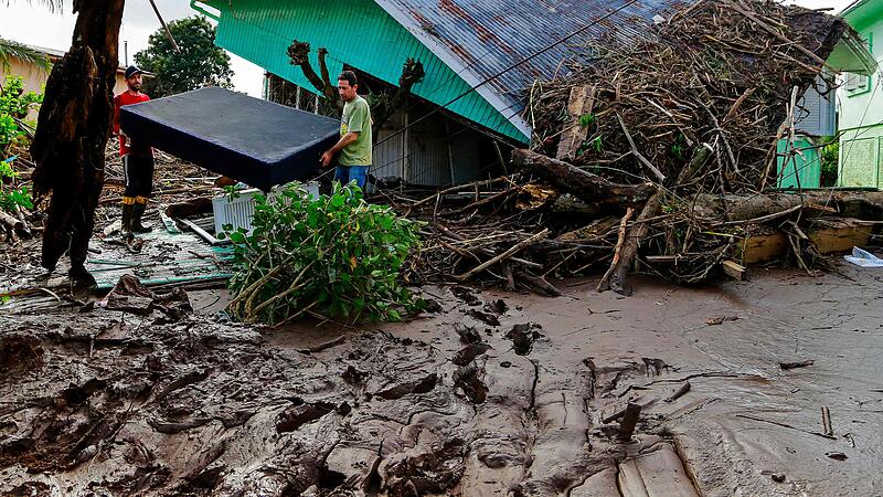 At least 31 dead in cyclone in southern Brazil