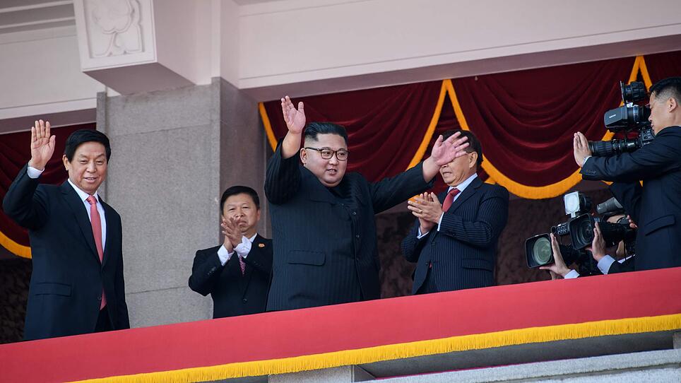 Militärparade zum 70. Gründungstag: Nordkorea feierte ohne Provokationen