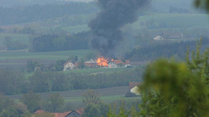 Brand in Dorf an der Pram