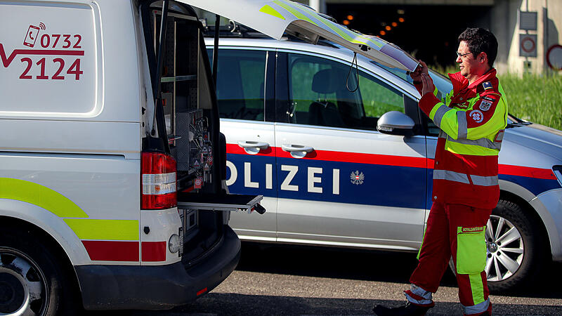 Niederwaldkirchen: Ten-year-old girl hit by a car and seriously injured