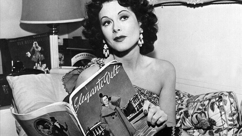 Hedy Lamarr - Figure 1