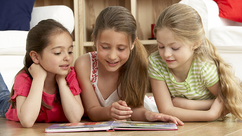 Kinder sollen wieder lernen, wie viel Spaß Bücher machen: Steyrer Schulen suchen Paten