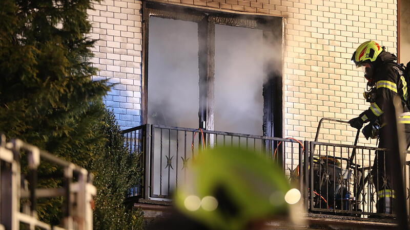 Sechs Feuerwehren bei Brand in Wohnhaus