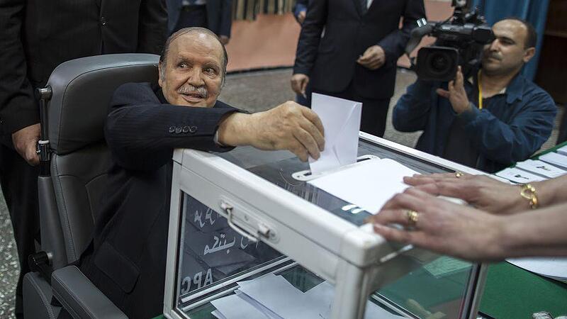 Algeriens Präsident: Im Rollstuhl zur Wiederwahl
