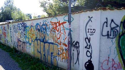 &bdquo;Crime Boys&ldquo; verursachen mit Graffiti 26.000 Euro Schaden