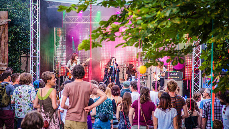 Rosa-Laub-Festival: Spezielle Musik lockt über den Inn