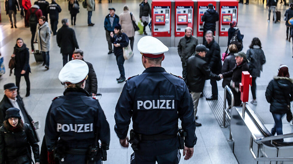 Mädchen am Linzer Hauptbahnhof sexuell belästigt