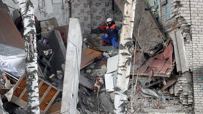 Moskau: Wohnhaus stürzte nach Gasexplosion ein