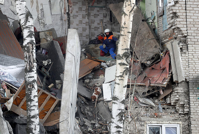 Moskau: Wohnhaus stürzte nach Gasexplosion ein