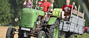 200 Traktor-Oldtimer in Desselbrunn