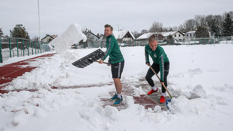 Der Schnee als Spielverderber bei den oberösterreichischen Fußballklubs