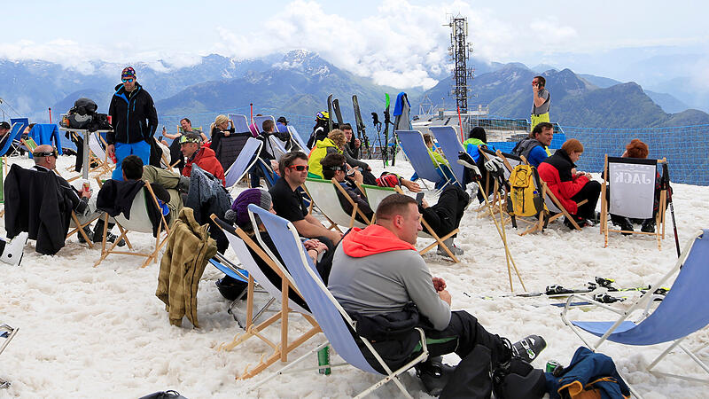 Wintersportler stürmen slowenisches Skigebiet im Mai