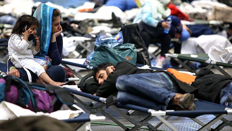 Flüchtlingsstau in Salzburg: "Sehr ernsthafte Probleme"