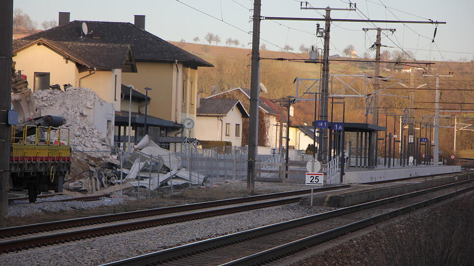 Bahnhof Lungitz