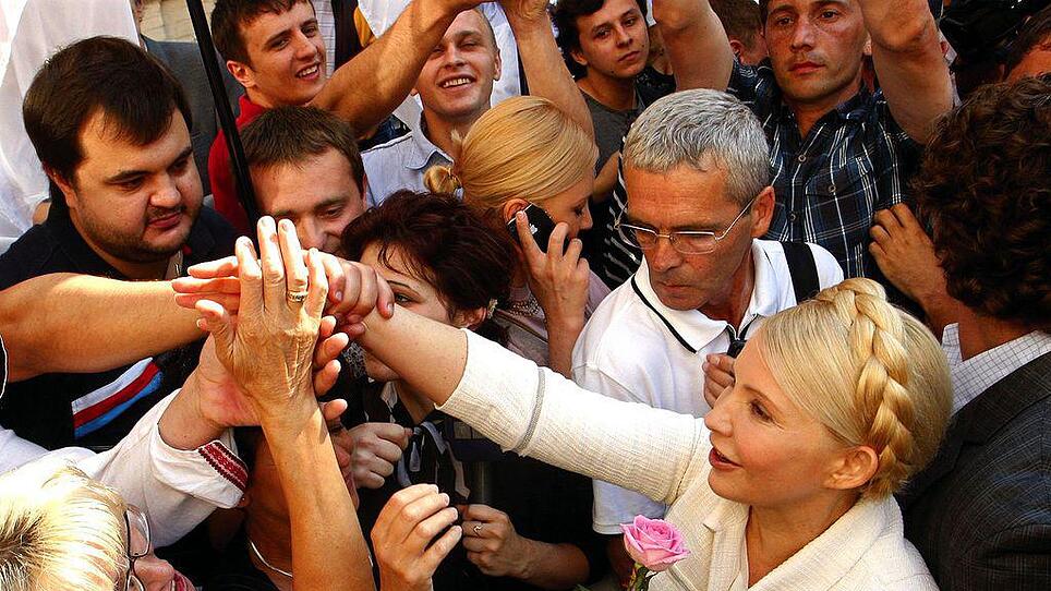 Ukraine: Tumulte bei Timoschenko-Prozess