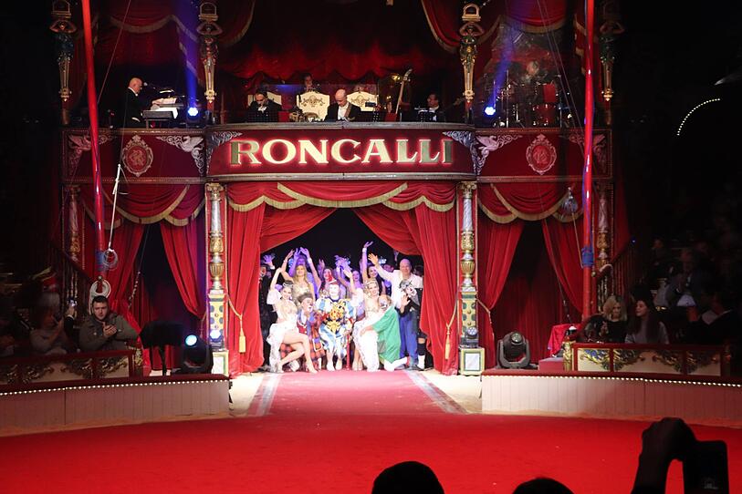 Der Zirkus ist in der Stadt! Roncalli-Premiere in Linz