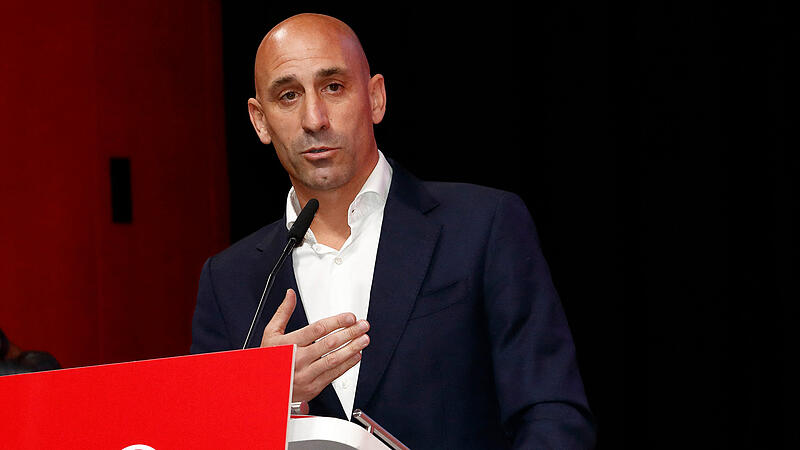 After the kiss scandal: the Spanish association called on Rubiales to resign