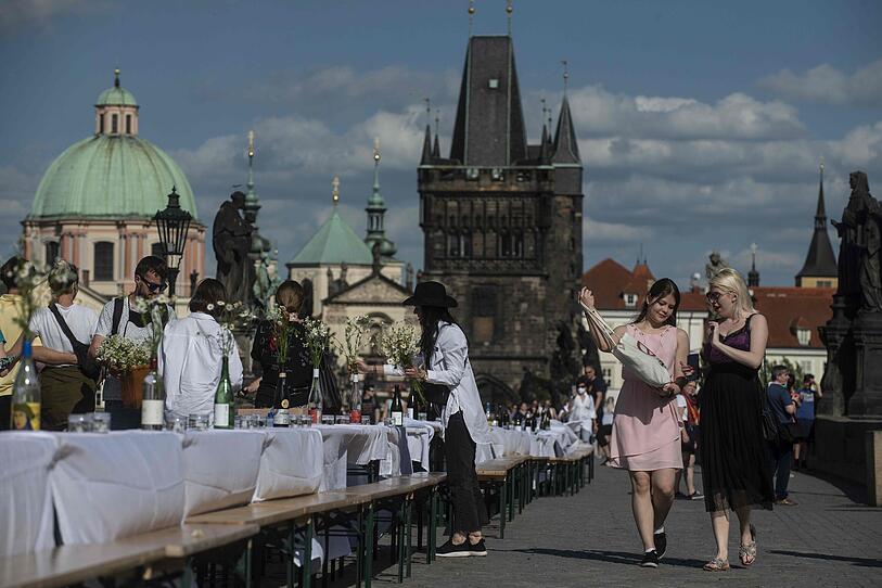 Prag feierte "das Ende der Corona-Krise"