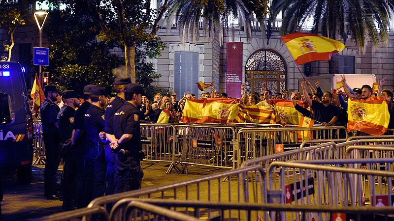 Madrid fordert Neuwahlen in Katalonien