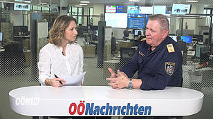 OÖN-TV Talk mit Stadtpolizeikommandant Karl Pogutter