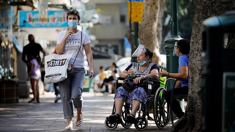 Israel starts easing coronavirus restrictions as infection rate drops