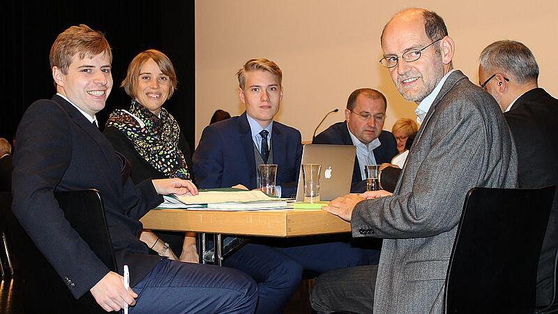 "Jüngste" Gemeinderatsfraktion kritisiert "verschwenderische Politik"