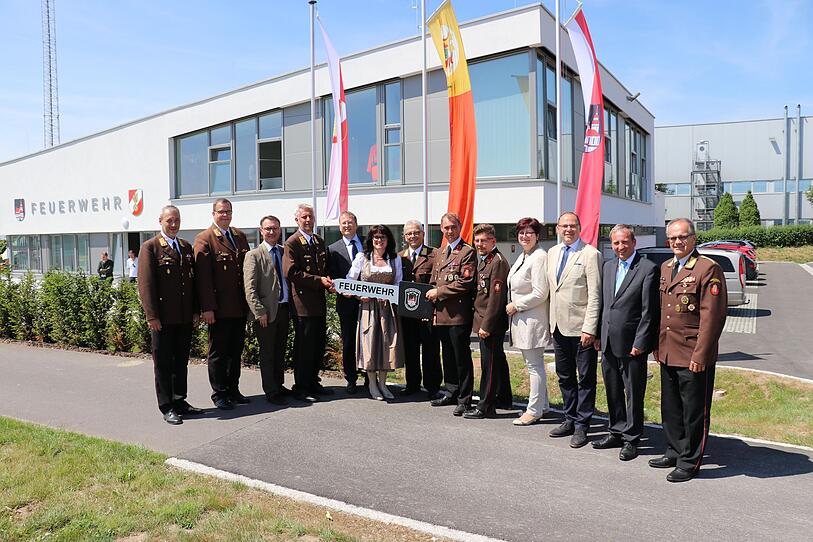 Neues Feuerwehrhaus in Gallneukirchen eröffnet