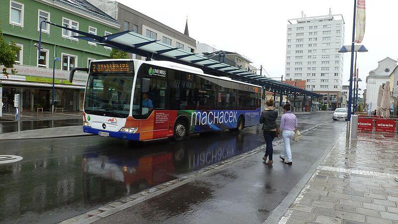 Die Linie Wels soll schneller werden: Busspur auf der Hans-Sachs-Straße?