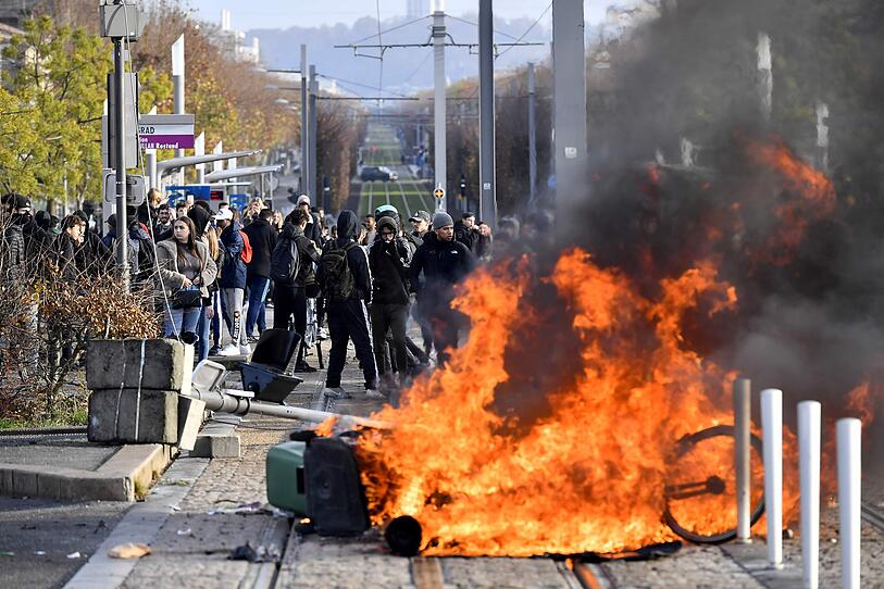 Frankreichs Schüler auf den Barrikaden