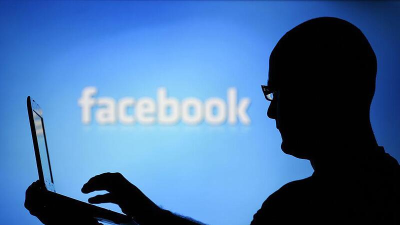 Hakenkreuze auf Facebook gepostet: Prozesse in Ried