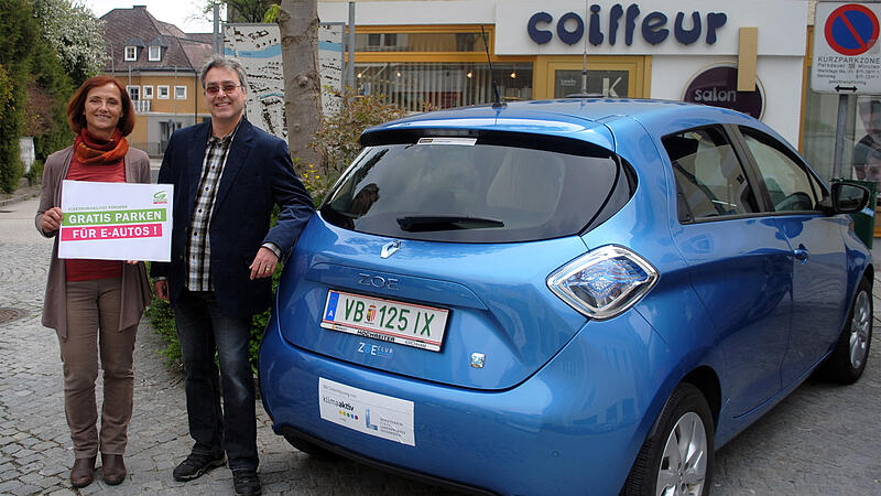 Gratis-Parken für E-Autos: Grüne blitzen damit ab