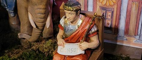 Kaiser Augustus, Ötzi und Moses als Krippenfiguren