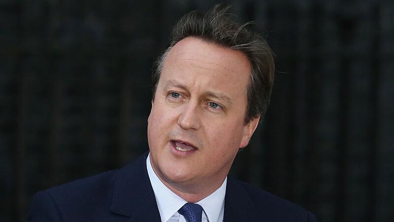David Cameron kehrt als Außenminister zurück