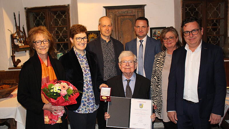 Vöcklabruck honors its local researcher
