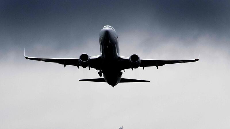 Fliegen soll teurer werden: EU-Staaten machen Druck für Kerosinsteuer