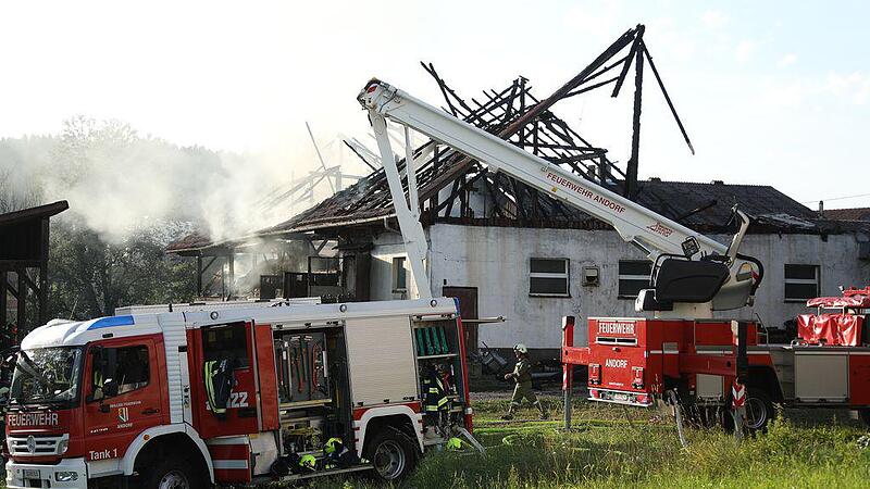 Großbrand auf Bauerhof in St. Willibald