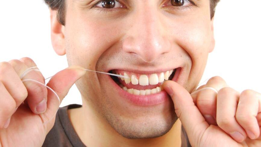 Zahnpflege: Frauen sind fleißig, Männer eher faul