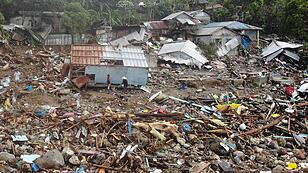 Überflutungen nach Tropensturm auf den Philippinen