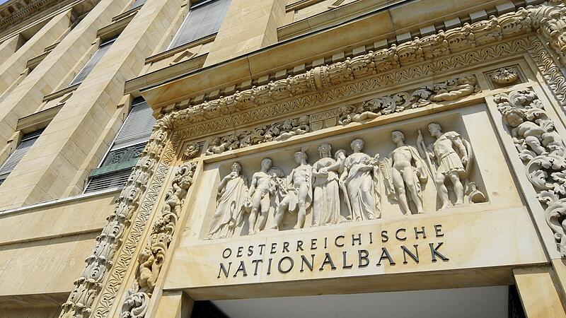 Criticism of the National Bank losses