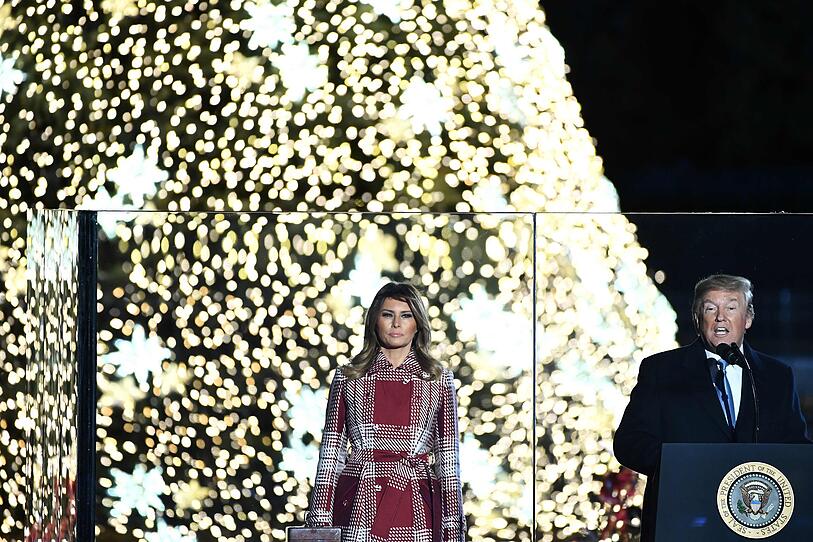 Melania Trump brachte "Nationalen Weihnachtsbaum" zum Leuchten