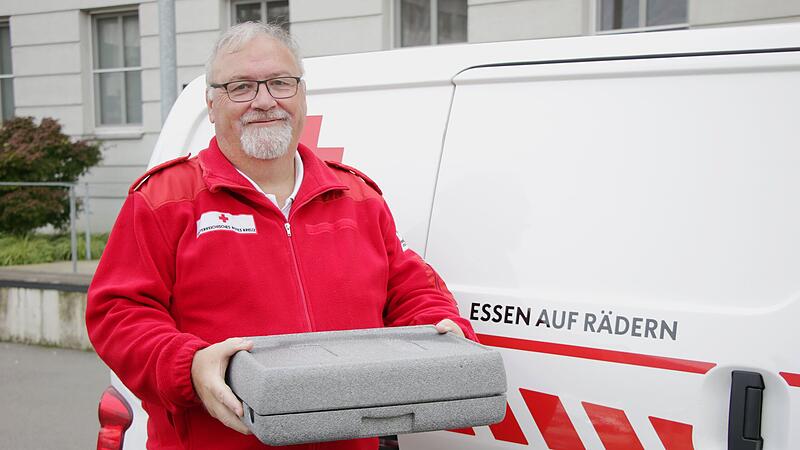 Rotes Kreuz Linz sucht Freiwillige für Essen auf Rädern