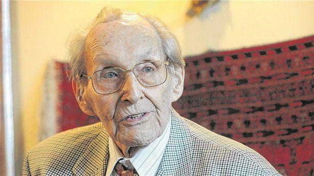 Der älteste Burgschauspieler wird 103 Jahre alt