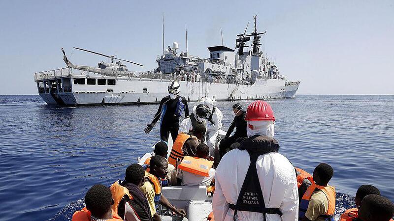 Italien schickt Kriegsschiffe vor Libyens Küste