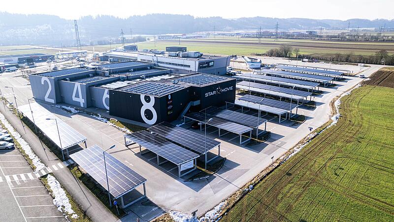 Pettenbacher Unternehmen verwandelt Parkplätze in Sonnenkraftwerke
