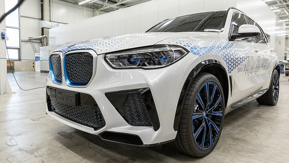 BMW überrascht mit Wasserstoff-Auto