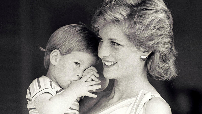 Unverarbeiteter Tod der Mutter: Prinz Harry scheint traumatisiert zu sein