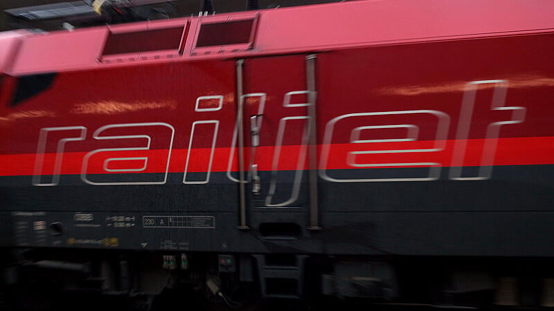 Railjet Zug