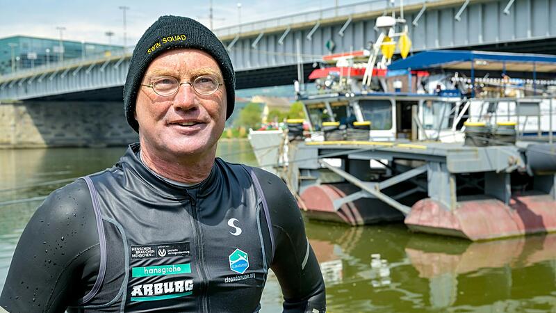 Für die Umwelt: Professor schwimmt 2700 Kilometer durch die Donau
